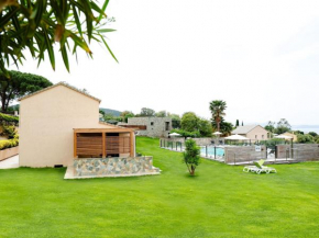 Welcoming villas with swimming pool near Saint-Florent on Cap Corse